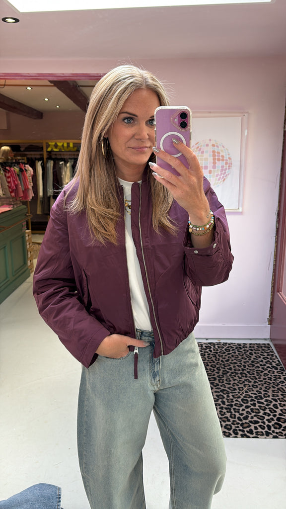 JJXX - Bree Bomber - Winetasting
