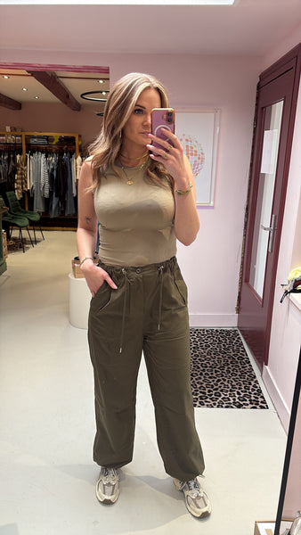 NAL - Cleo Cargo Pants - Dark Green