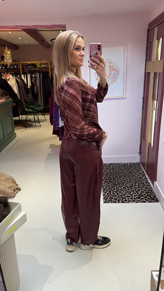 Ambika - Nina Leather Look Ballon Pants - Burgundy